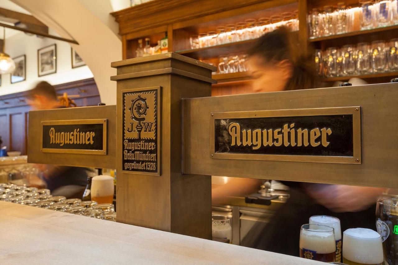 Augustiner In *